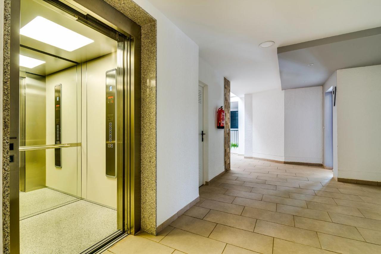 Infinity Sunny View Deluxe Apartment Arenales del Sol Luaran gambar